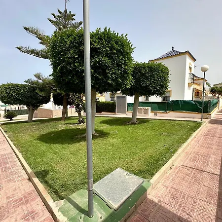 Torrevieja Rentalholidays Ref 032 Holiday home *